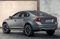 Volvo показала S60 Cross Country