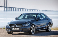 Mercedes C-Class «подружился» с электричеством