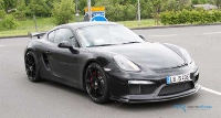 Porsche Cayman GT4 появится в России в конце марта