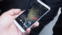 HTC One M7 получит новую прошивку 