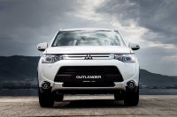 Обновленный Mitsubishi Outlander представили в Нью-Йорке