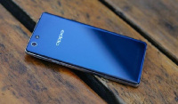 Безрамочный смартфон Oppo R7 покажут 20 мая