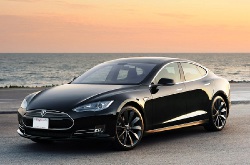 Tesla Model S и 1 миллиард миль 