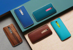 Флагманский смартфон Motorola - Moto X Style