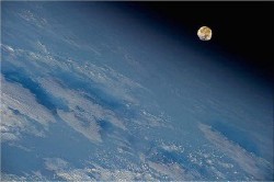 Роскосмос отсрочил высадку российских космонавтов на Луну