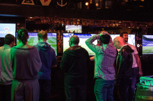 Дружеский турнир от Electronic Arts: журналисты опробовали новую FIFA 16