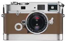 Лимитированная монохромная фотокамера от Leica