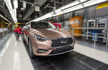 Nissan начала собирать Infiniti Q30