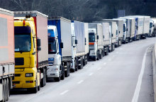 Законопроект об отмене транспортного налога для большегрузов внесен в Госдуму