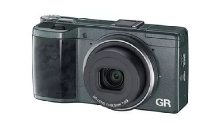 Выпуском камеры Ricoh GR II Silver Edition компания Ricon отменила свое 80-летие