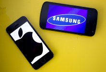 Суд отменил штраф Samsung в $120 млн по делу о патентах Apple