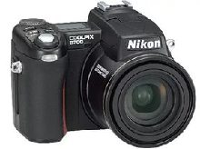 Объектив компанктной камеры Nikon Coolpix B700 охватывает диапазон ЗФР 24-1440 миллиметра