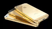 Goldgenie покрыла смартон Iphone SE 18 каратным золотом массой 200 грамм