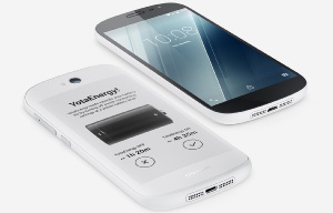 Белый YotaPhone 2 вернули в продажу ограниченным тиражом