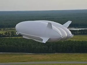 Airlander 10 самый большой летательный аппарат в мире 