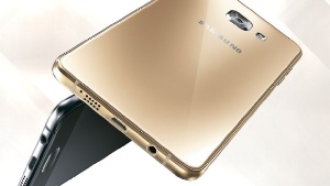 Стали известны характеристики смартфона Samsung SM - C5000 