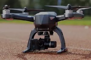 Дрон Flypro XEagle оснащенной камерой 4К, управляется при помощи умных часов