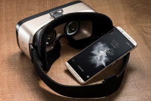 Шлем виртуальной реальности ZTE VR