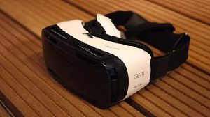 Утечка дает представления о контроллере  для гарнитуры Samsung Gear VR