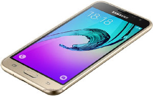 Недорогой Samsung Galaxy J3 Pro засветился на фото